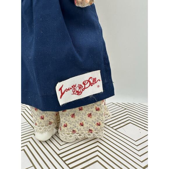 Vintage Effanbee Storybook Series Iowa Doll 12 Inch Vinyl Doll - Picture 2 of 7